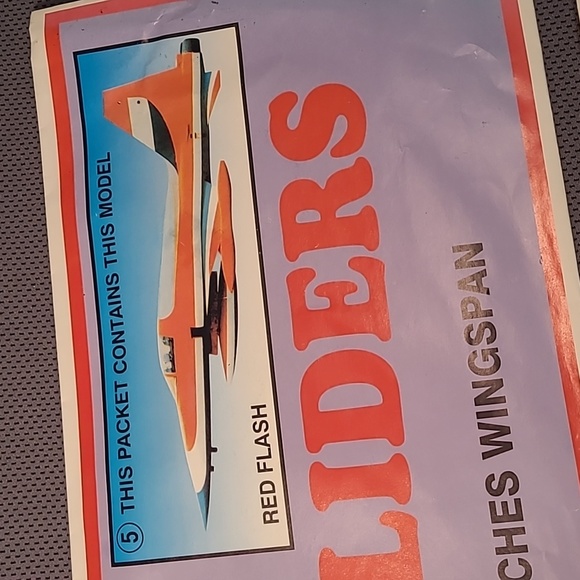 "Air-Aces" High-Performance Super Glider Airplanes Red Flash & Silver Arrow - Picture 8 of 8